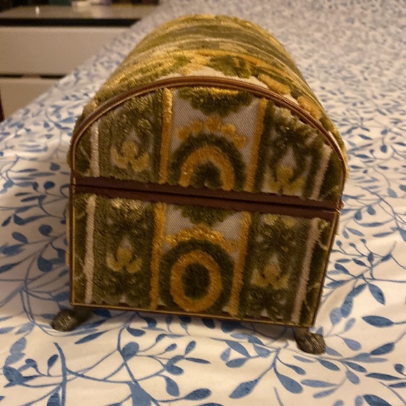 Reyes Musical Swiss Vintage Jewelry Box size 9x6x5 - Picture 6 of 16